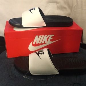 Nike slides